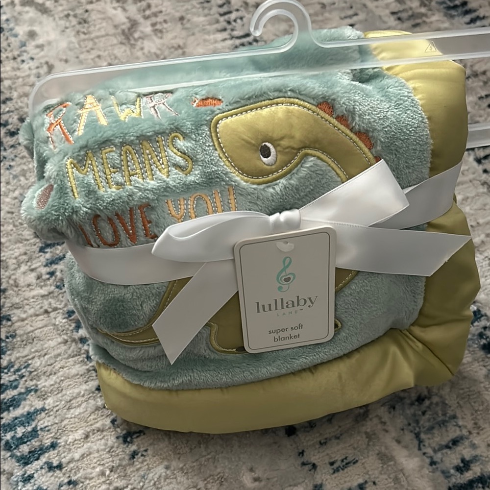 Cozy Green and Yellow Plush Blanket Set